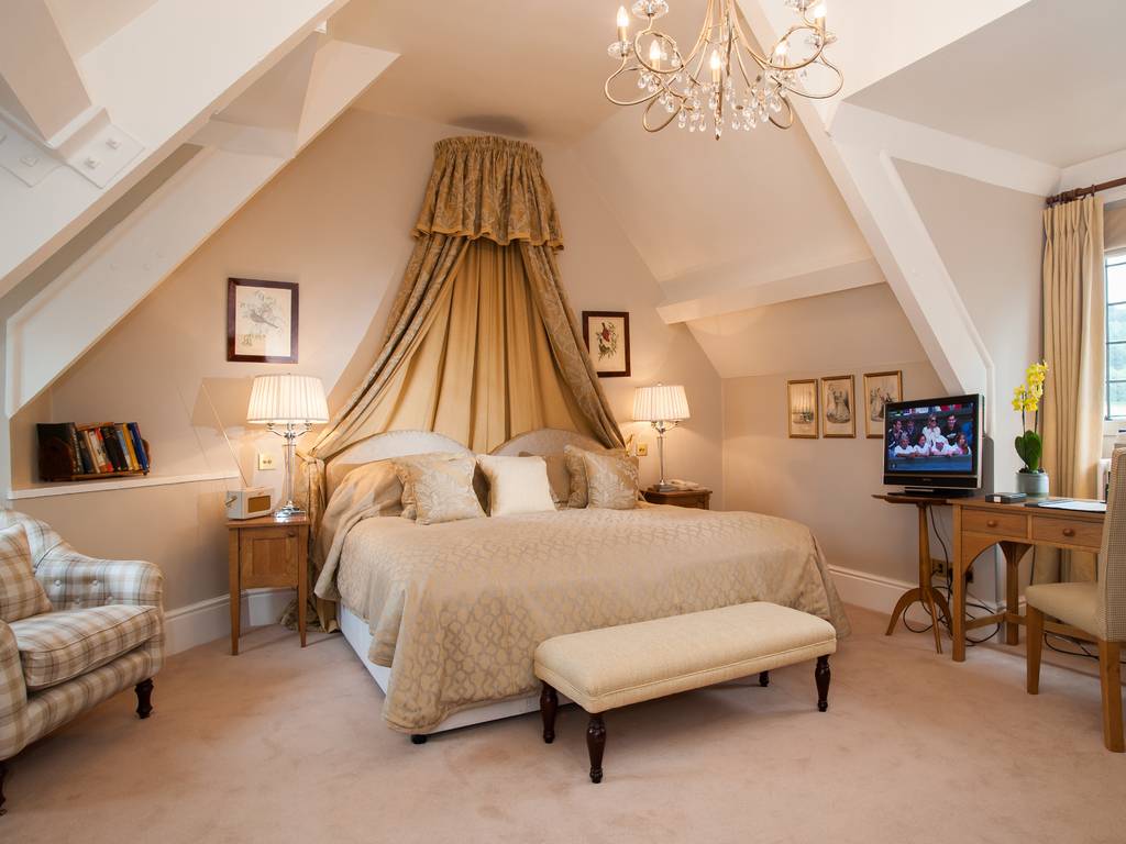 llangoed-room
